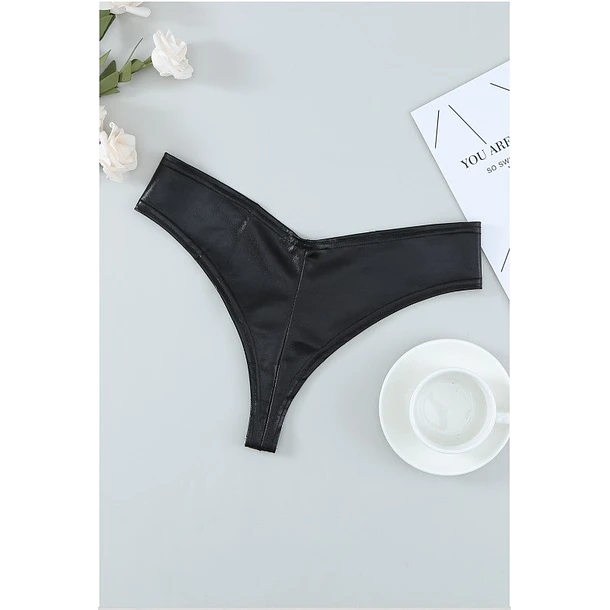 TANGA EFECTO TIPO CUERO